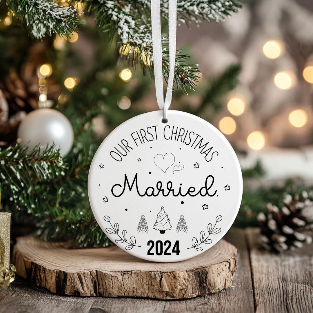Our First Christmas Married Personalised Christmas Bauble Gift Present Keepsake Christmas Bauble Tree Xmas Daughter Son Nephew Niece